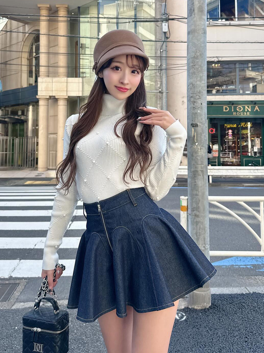 モデル:156cm(着用サイズ:S 着用カラー:IND)