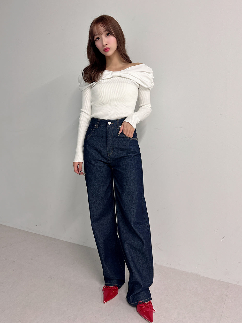 モデル:156cm(着用サイズ:FREE 着用カラー:WHT)
