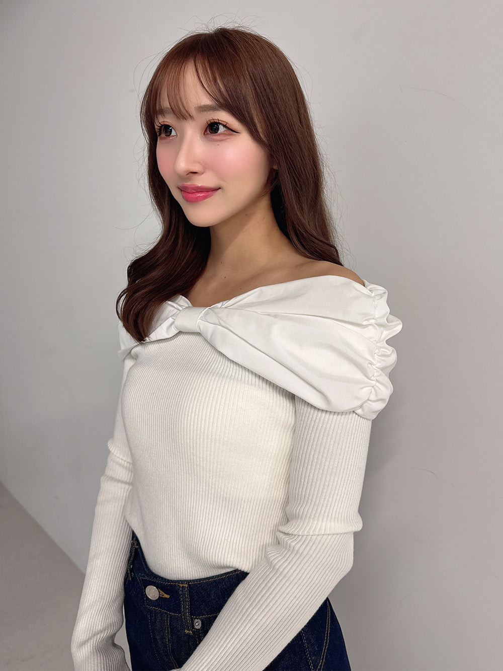 モデル:156cm(着用サイズ:FREE 着用カラー:WHT)