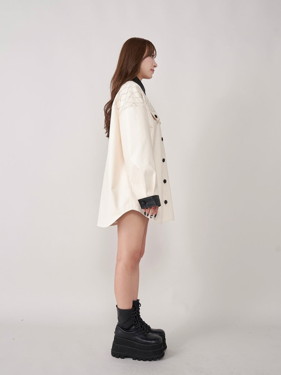 モデル:156cm(着用サイズ:FREE 着用カラー:IVO)