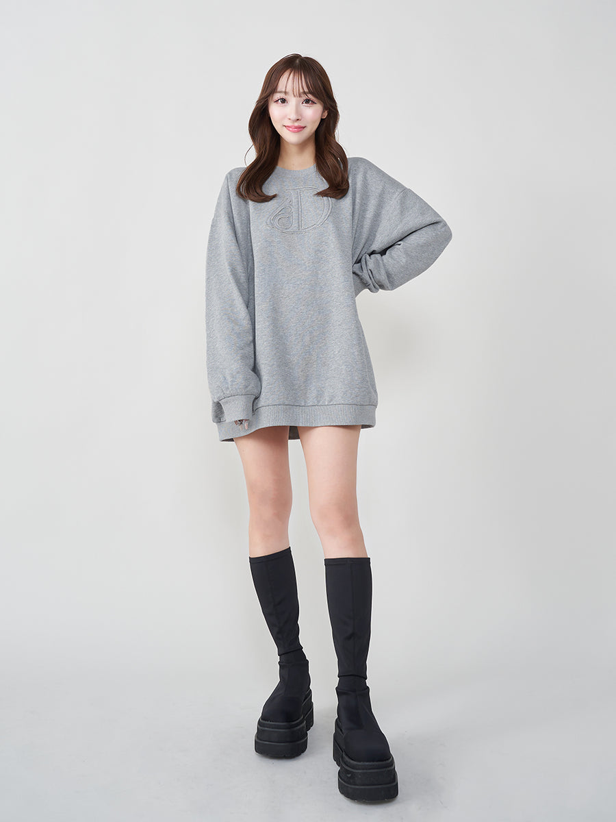 モデル:156cm(着用サイズ:FREE 着用カラー:GRY)