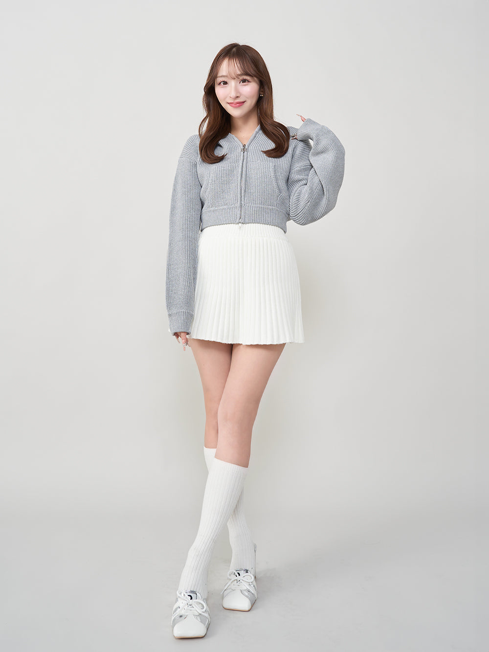 モデル:156cm(着用サイズ:FREE 着用カラー:WHT)