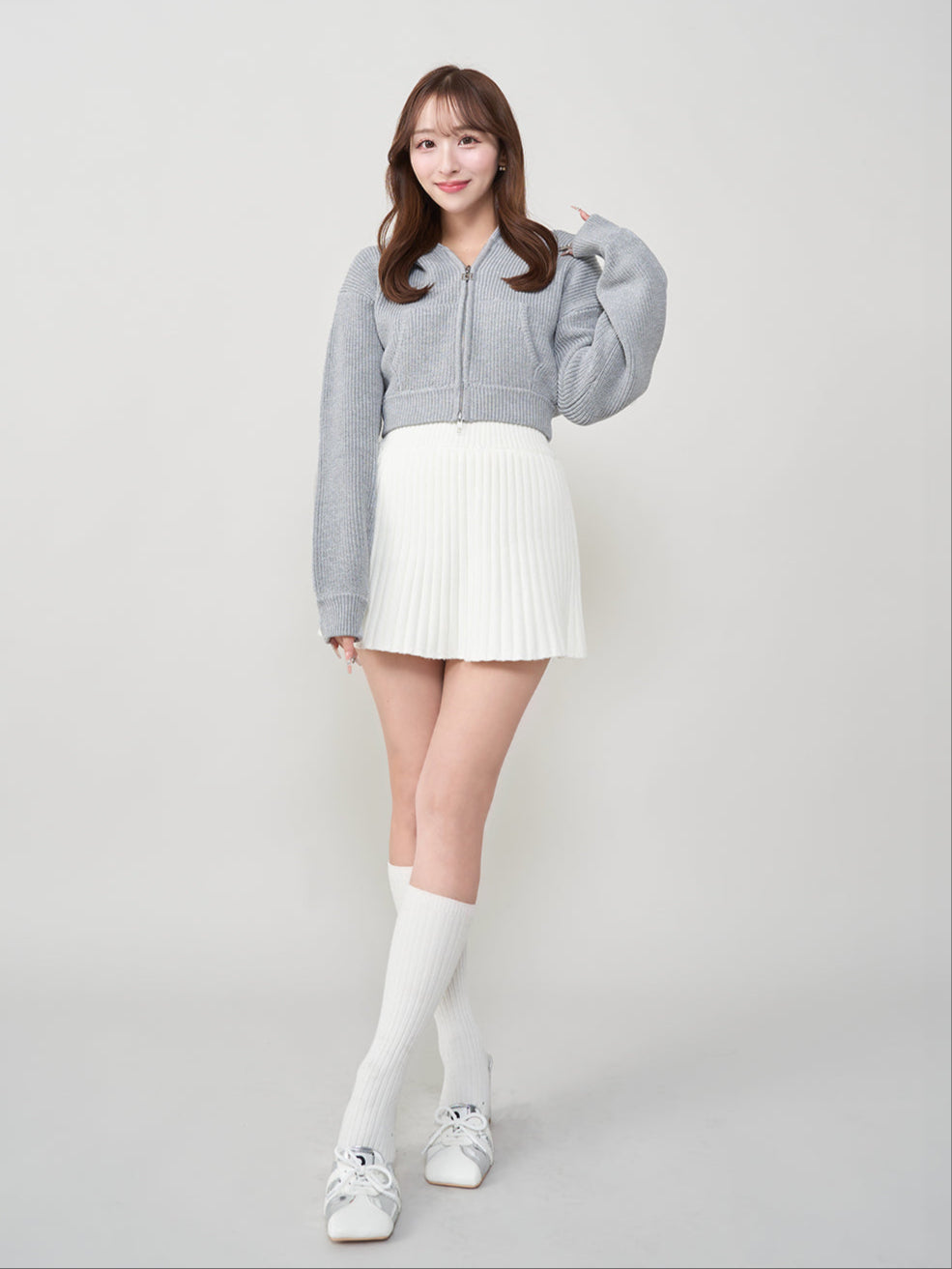 モデル:156cm(着用サイズ:FREE 着用カラー:GRY)
