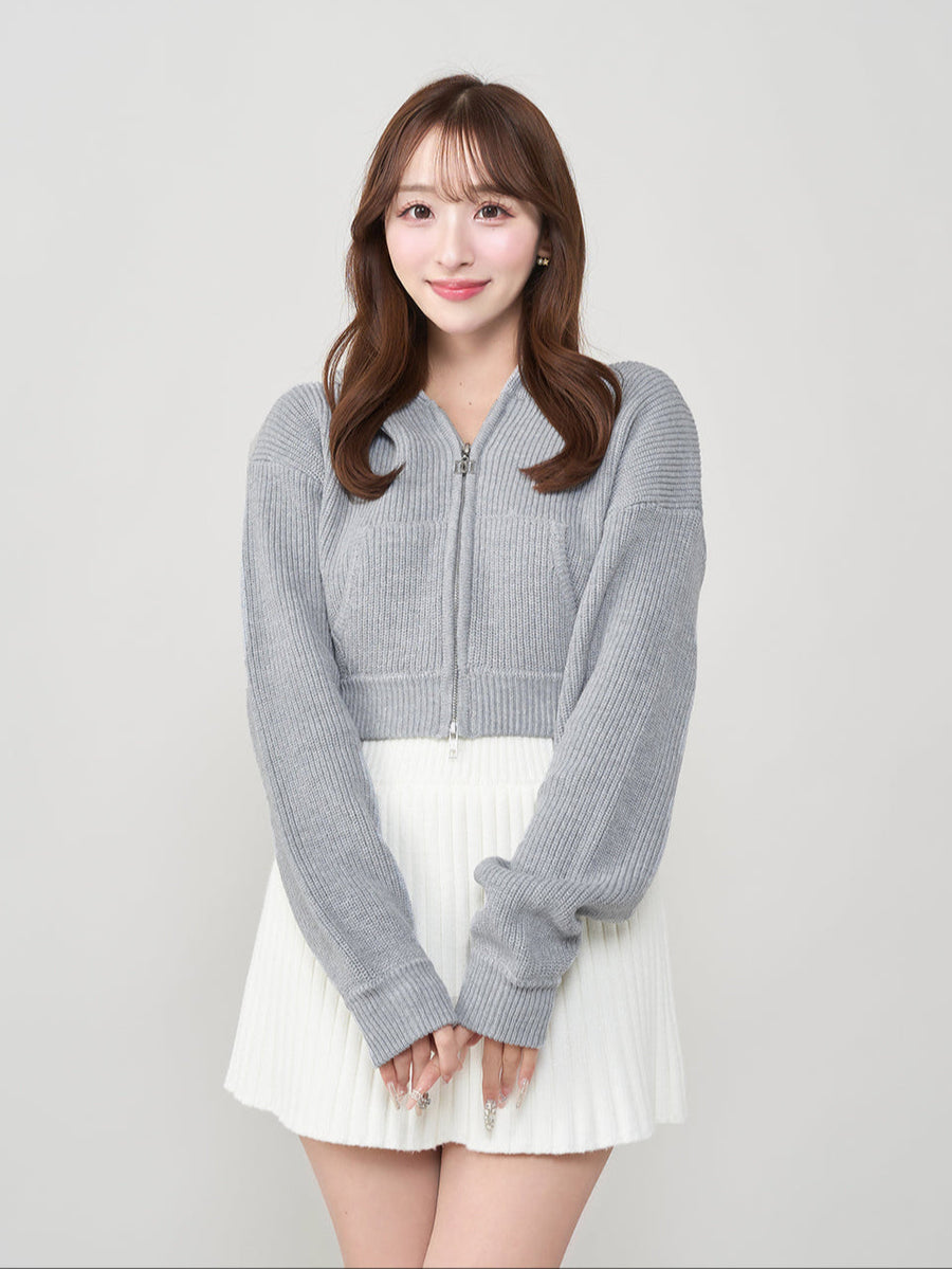 モデル:156cm(着用サイズ:FREE 着用カラー:GRY)