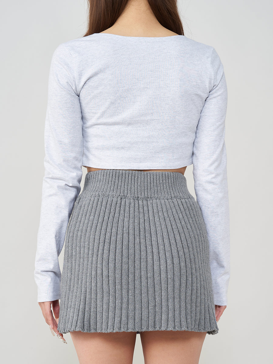 モデル:156cm(着用サイズ:FREE 着用カラー:GRY)