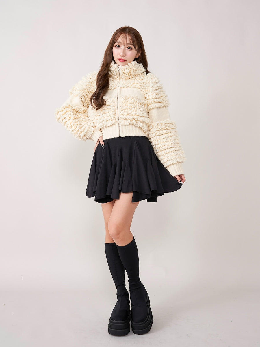 モデル:156cm(着用サイズ:FREE 着用カラー:IVO)