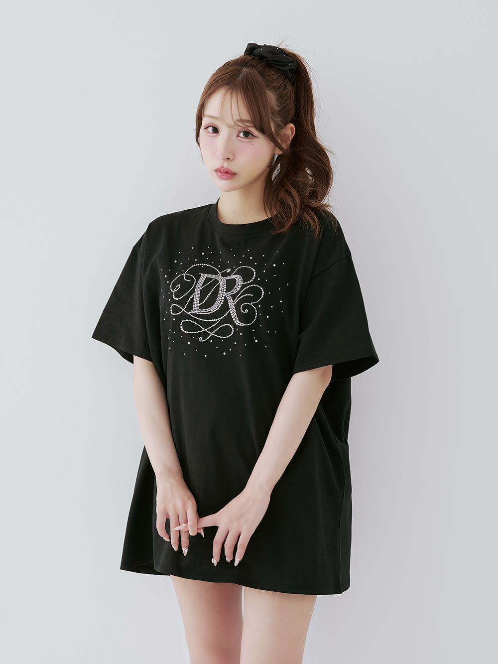モデル:156cm(着用サイズ:FREE 着用カラー:BLK)