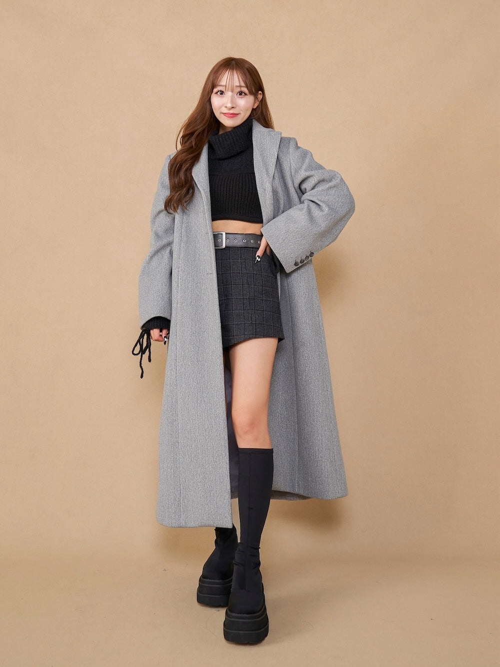 モデル:156cm(着用サイズ:FREE 着用カラー:GRY)