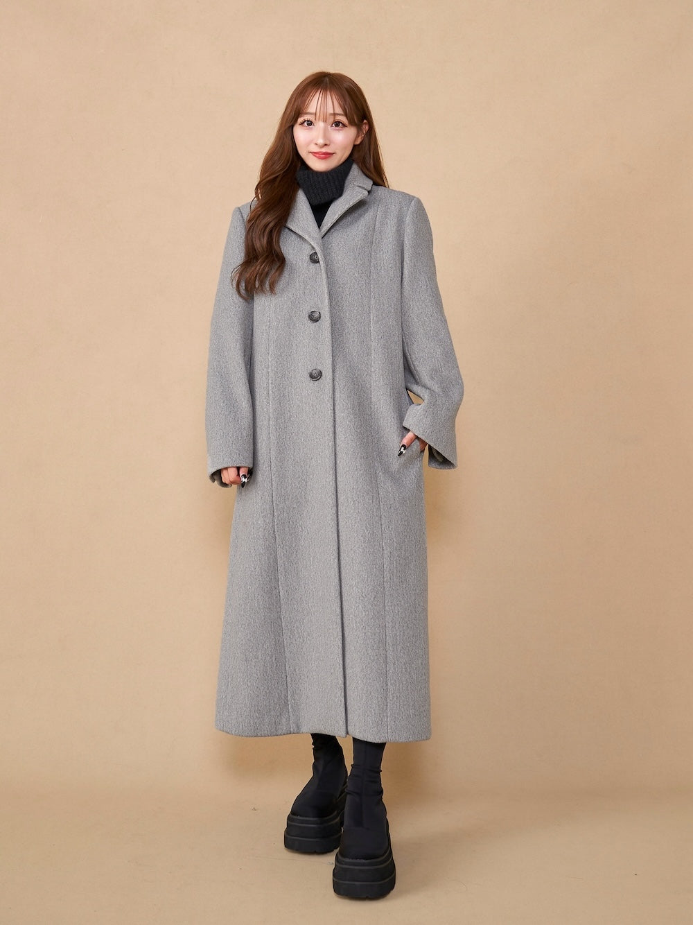 モデル:156cm(着用サイズ:FREE 着用カラー:GRY)