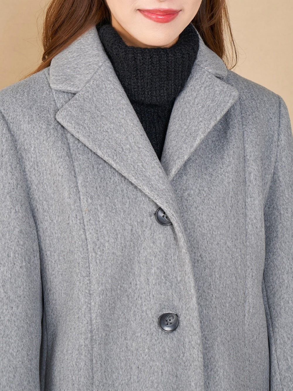 モデル:156cm(着用サイズ:FREE 着用カラー:GRY)