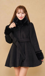 モデル:156cm(着用サイズ:FREE 着用カラー:BLK)