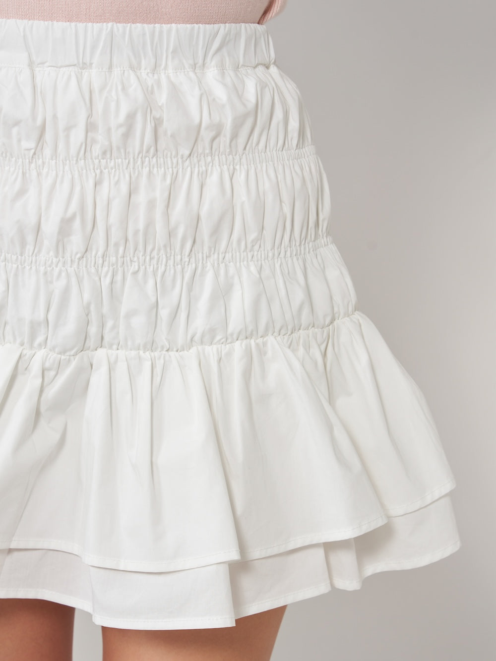モデル:158cm(着用サイズ:FREE 着用カラー:WHT)