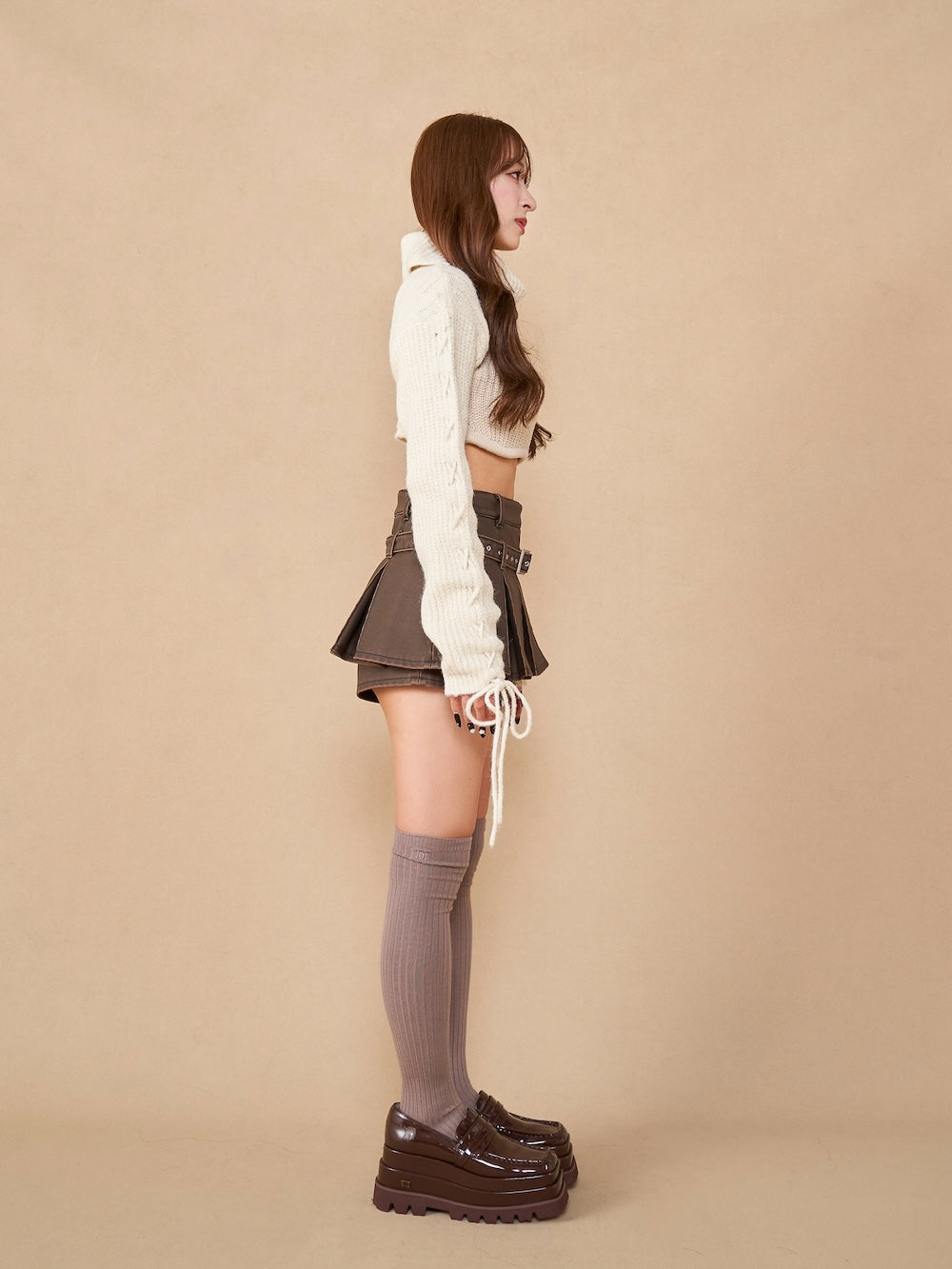 モデル:156cm(着用サイズ:FREE 着用カラー:IVO)