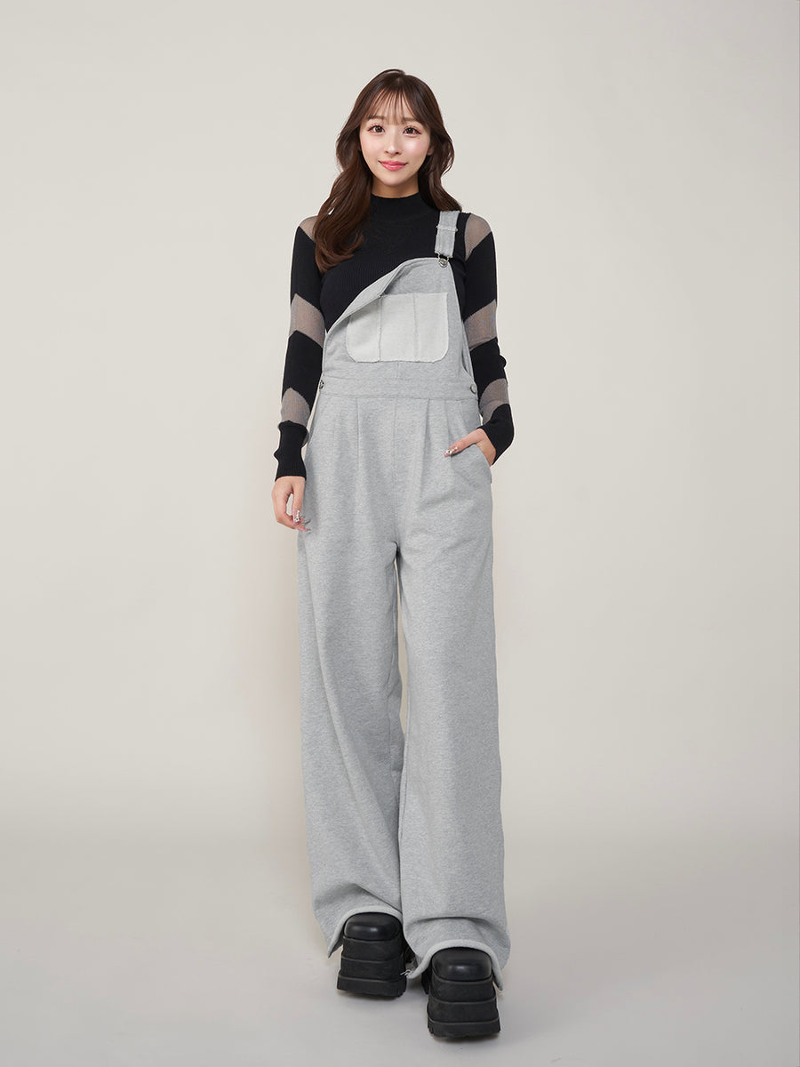 モデル:156cm(着用サイズ:FREE 着用カラー:GRY)
