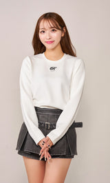モデル:156cm(着用サイズ:FREE 着用カラー:R)