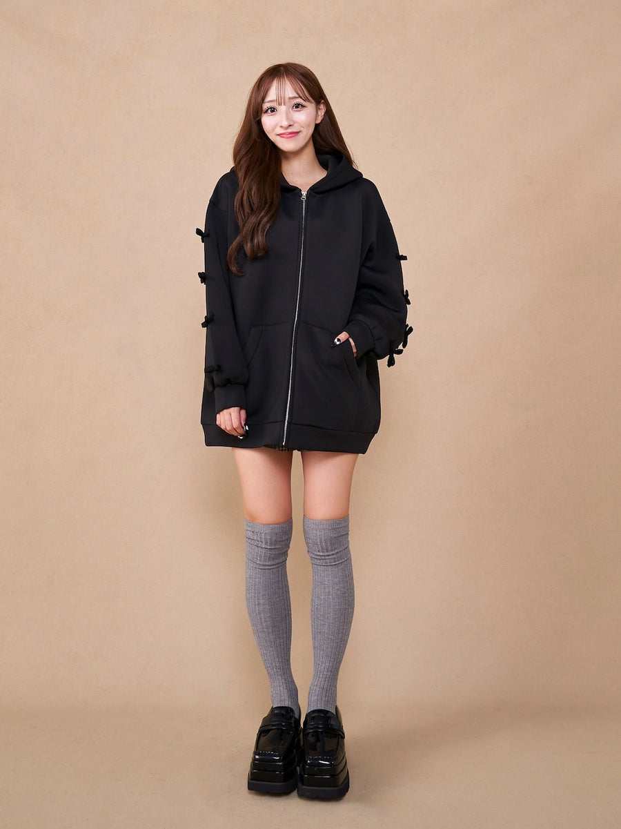 モデル:156cm(着用サイズ:FREE 着用カラー:BLK)