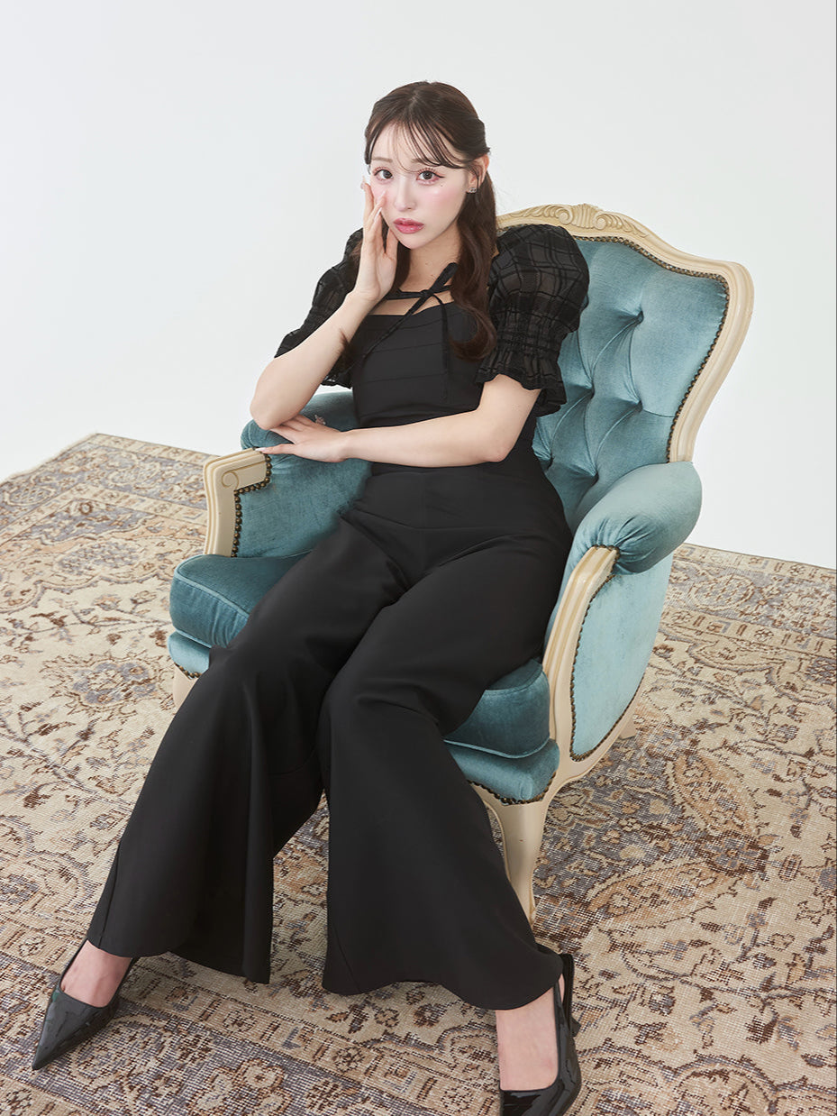 モデル:156cm(着用サイズ:FREE 着用カラー:BLK)