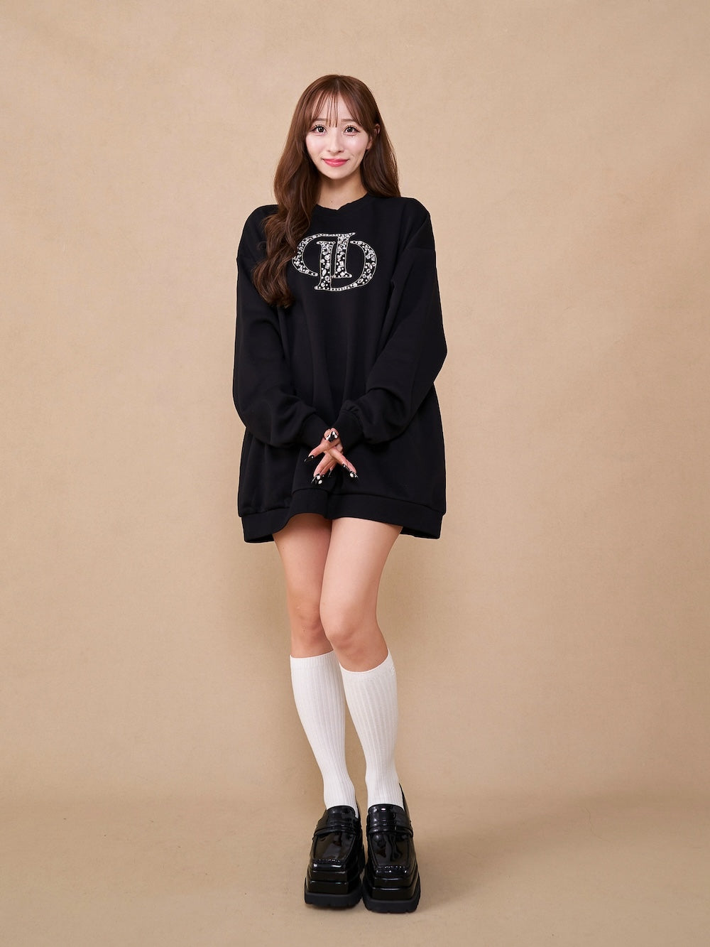 モデル:156cm(着用サイズ:FREE 着用カラー:BLK)