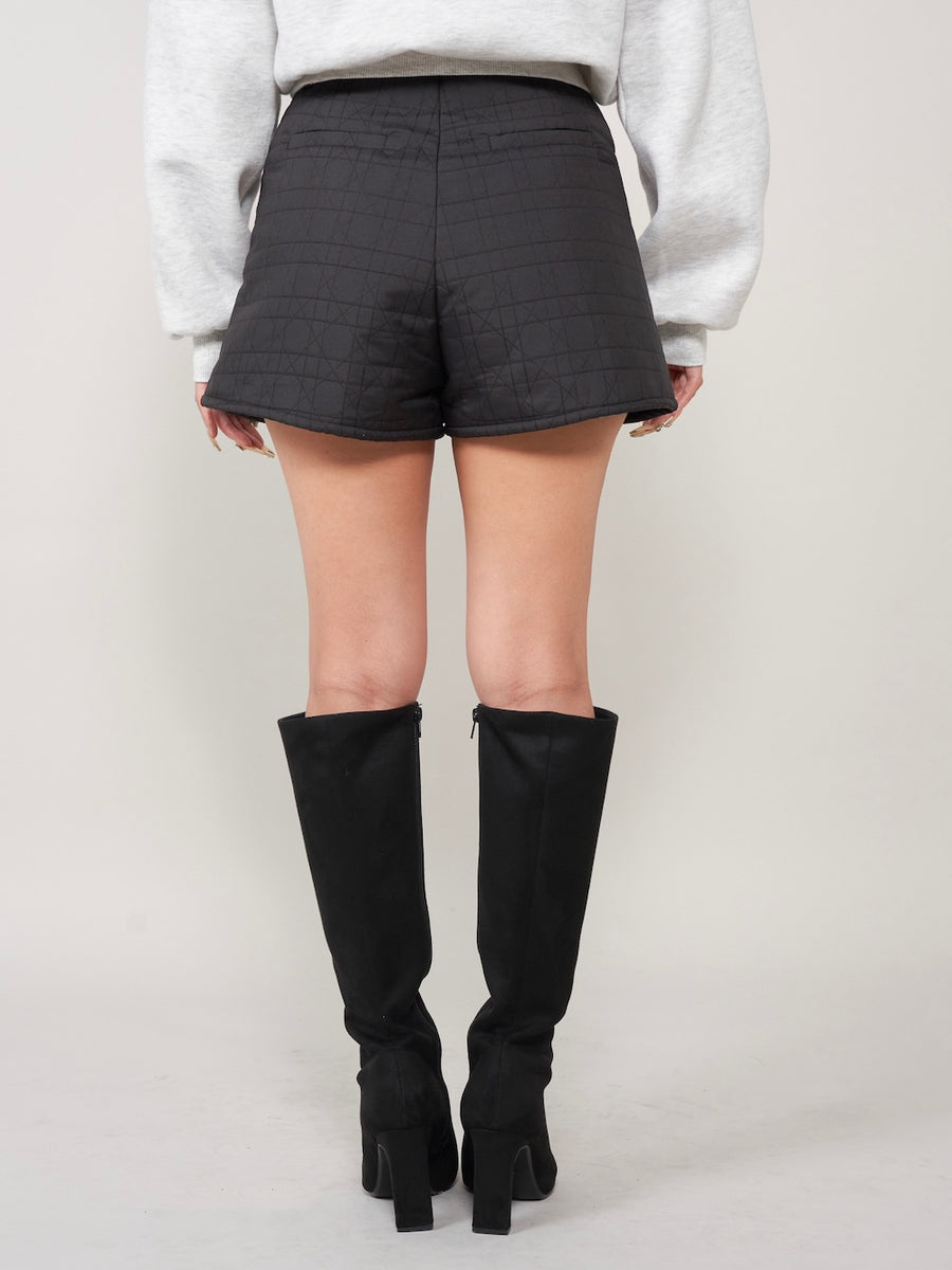 モデル:156cm(着用サイズ:S 着用カラー:BLK)