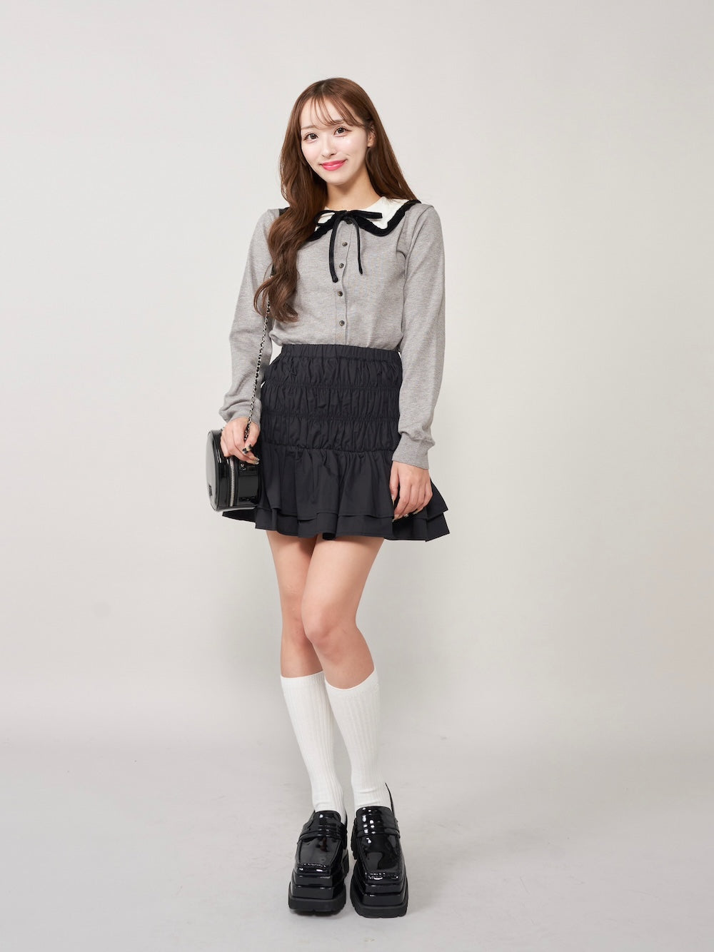 モデル:156cm(着用サイズ:FREE 着用カラー:BLK)