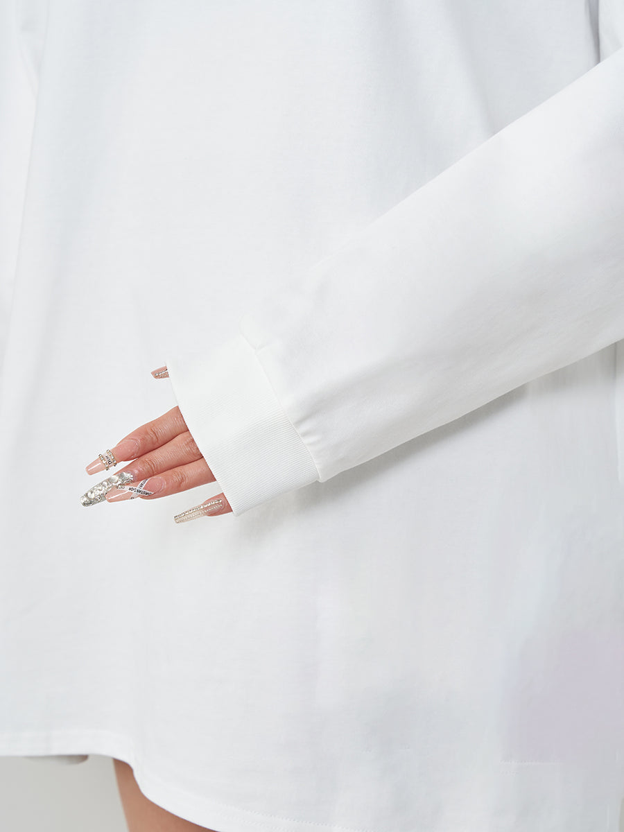 モデル:156cm(着用サイズ:FREE 着用カラー:WHT)