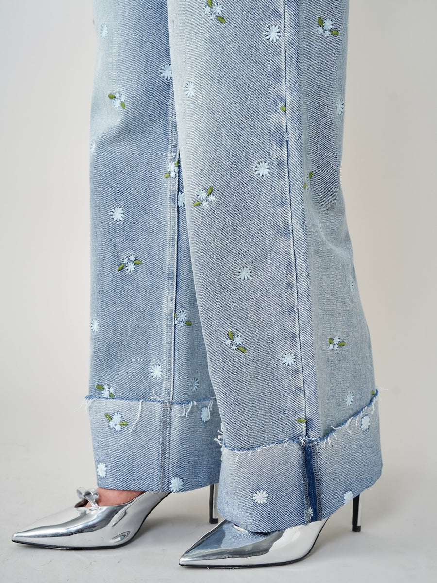 モデル:156cm(着用サイズ:S 着用カラー:I-BLU)