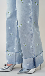 モデル:156cm(着用サイズ:S 着用カラー:I-BLU)