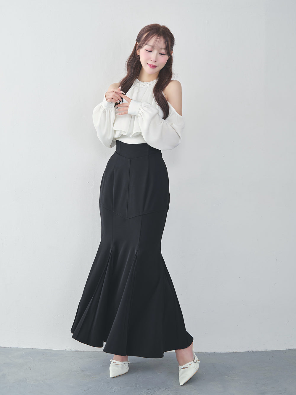 モデル:156cm(着用サイズ:FREE 着用カラー:BLK)