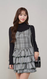 モデル:156cm(着用サイズ:FREE 着用カラー:GRY)