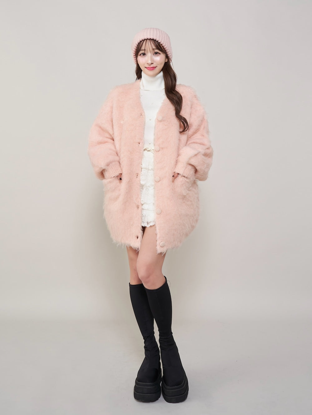 モデル:156cm(着用サイズ:FREE 着用カラー:PNK)