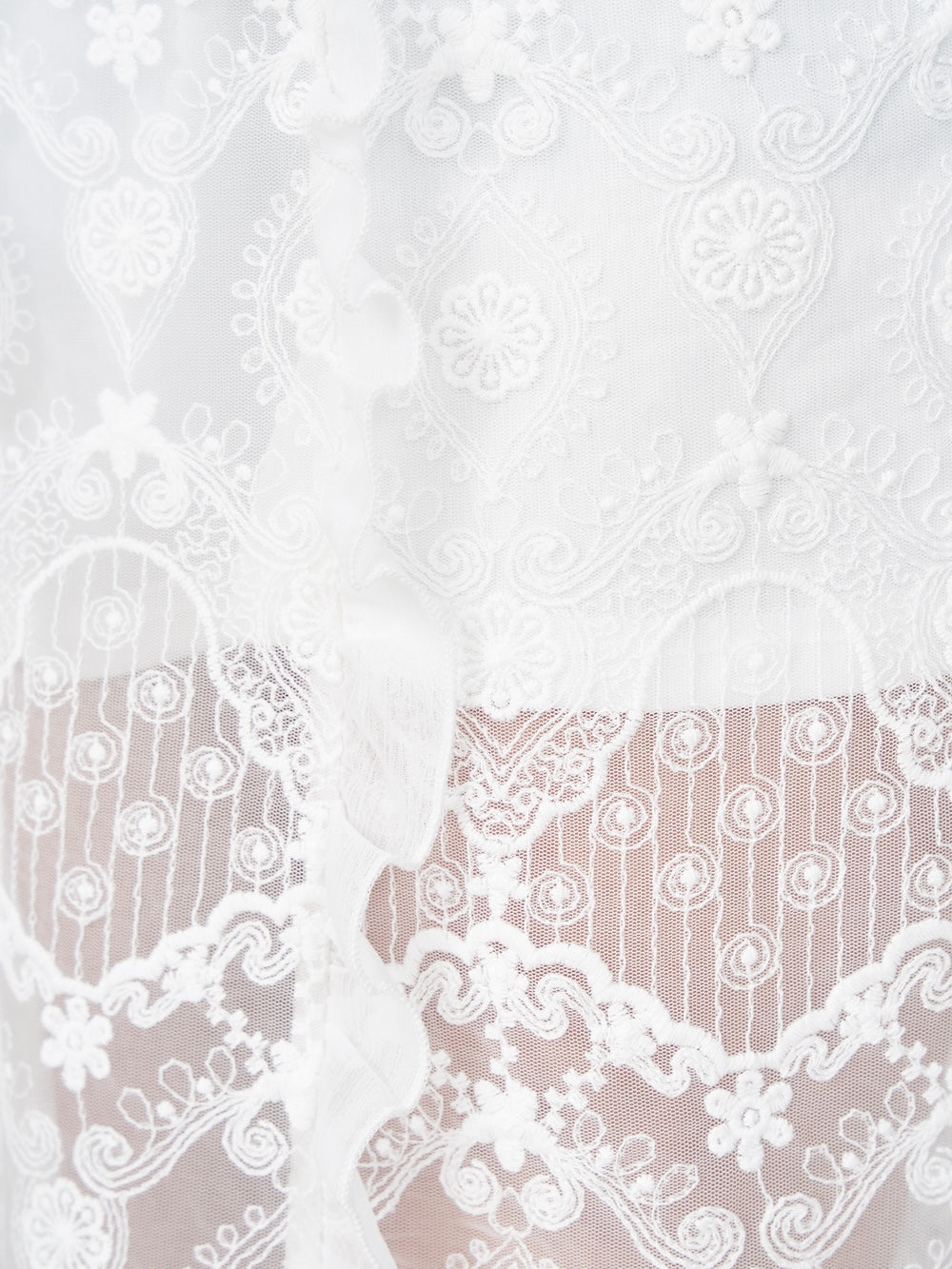 モデル:156cm(着用サイズ:FREE 着用カラー:WHT)