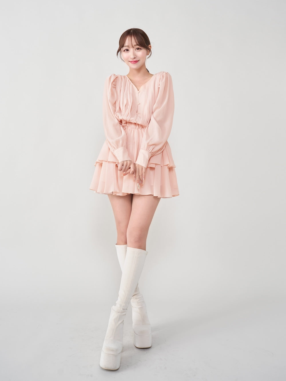 モデル:156cm(着用サイズ:FREE 着用カラー:PNK)