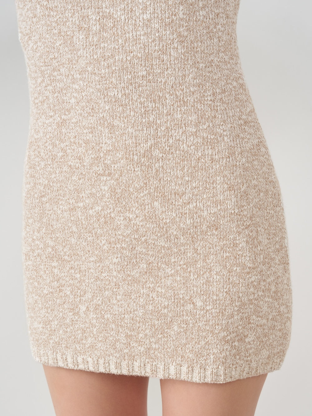 モデル:156cm(着用サイズ:FREE 着用カラー:BEG)