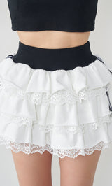 モデル:156cm(着用サイズ:FREE 着用カラー:WHT)