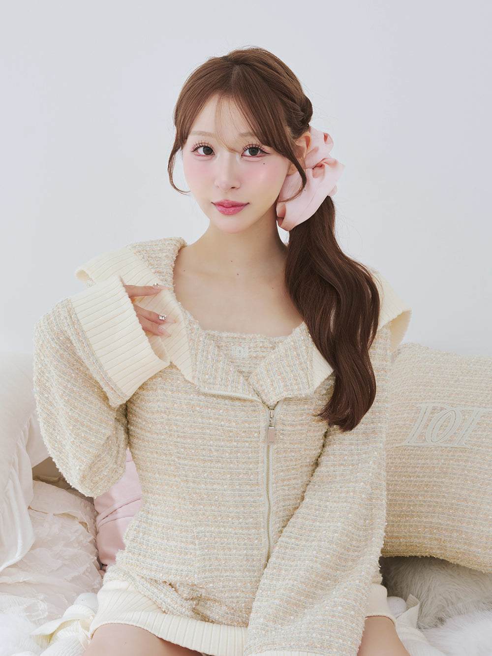 モデル:156cm(着用サイズ:FREE 着用カラー:IVO)