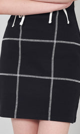 モデル:165cm(着用サイズ:FREE 着用カラー:BLK)