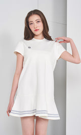 モデル:165cm(着用サイズ:FREE 着用カラー:WHT)