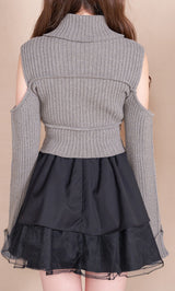 モデル:165cm(着用サイズ:FREE 着用カラー:GRY)
