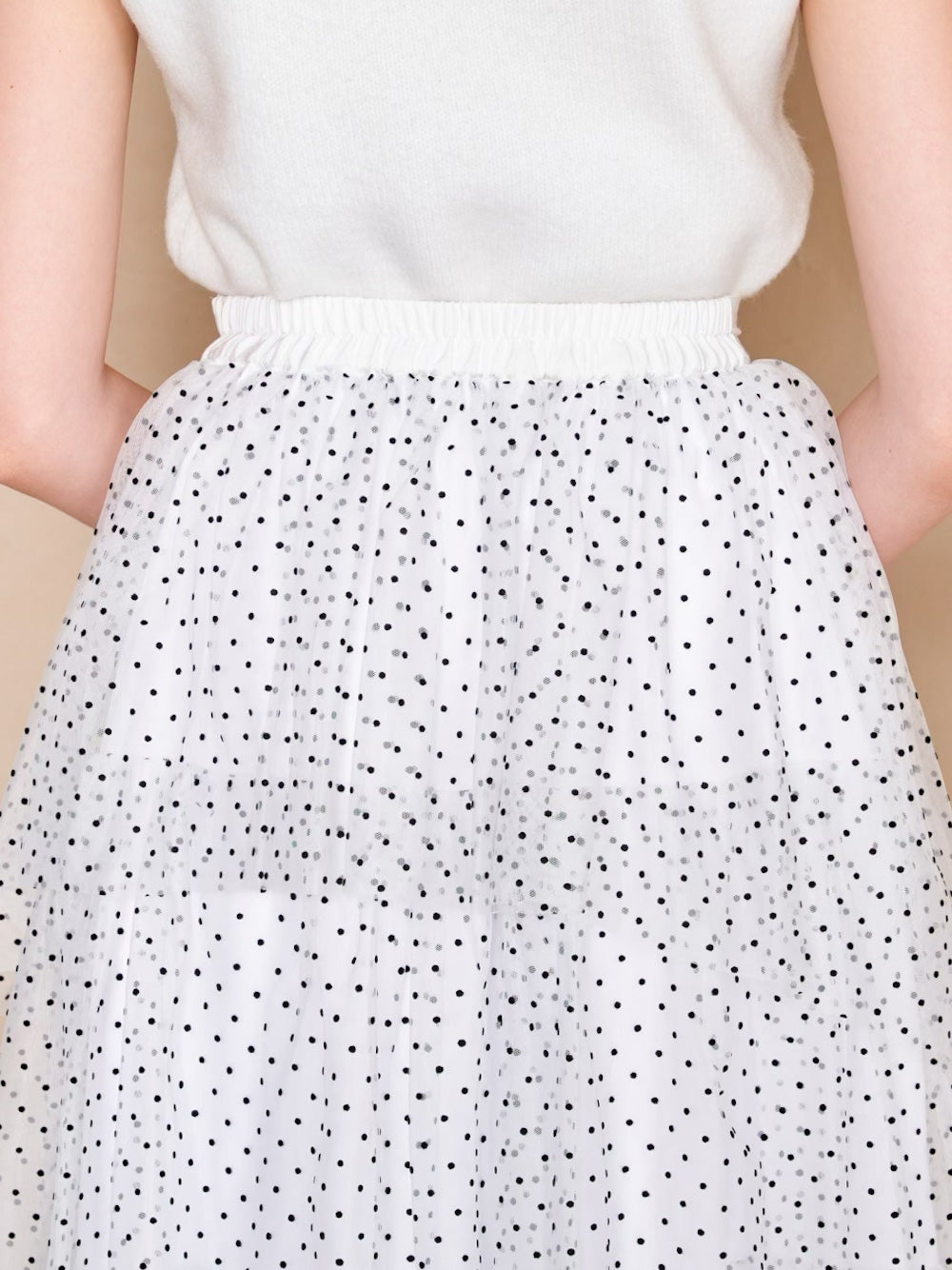 モデル:165cm(着用サイズ:FREE 着用カラー:DOT)