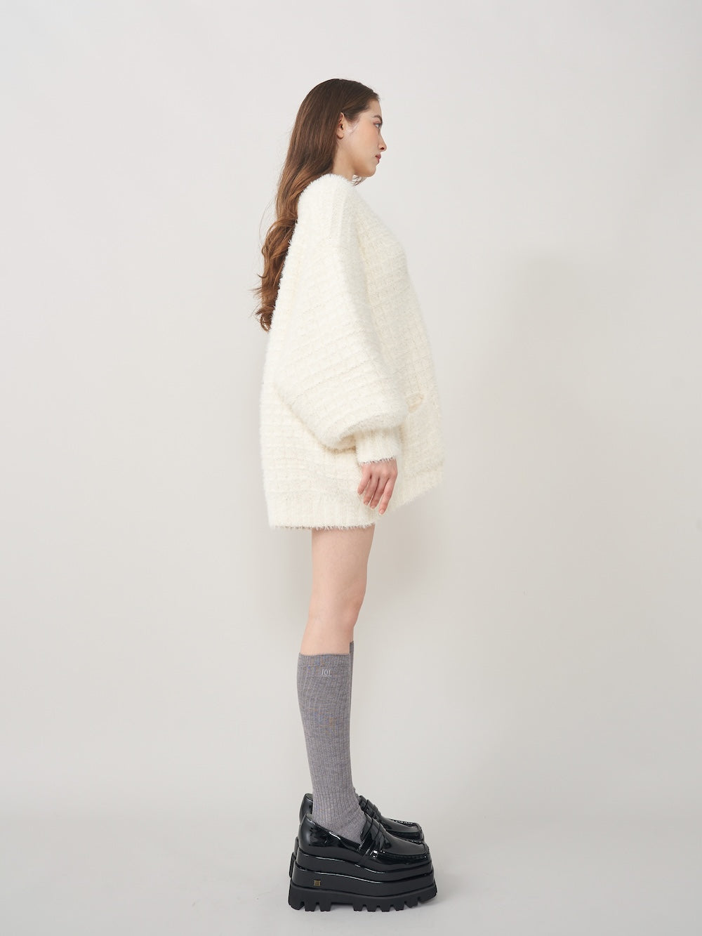 モデル:165cm(着用サイズ:FREE 着用カラー:IVO)