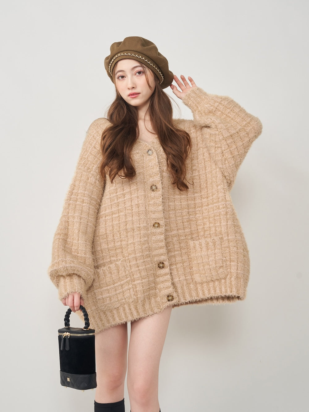 モデル:165cm(着用サイズ:FREE 着用カラー:BEG)