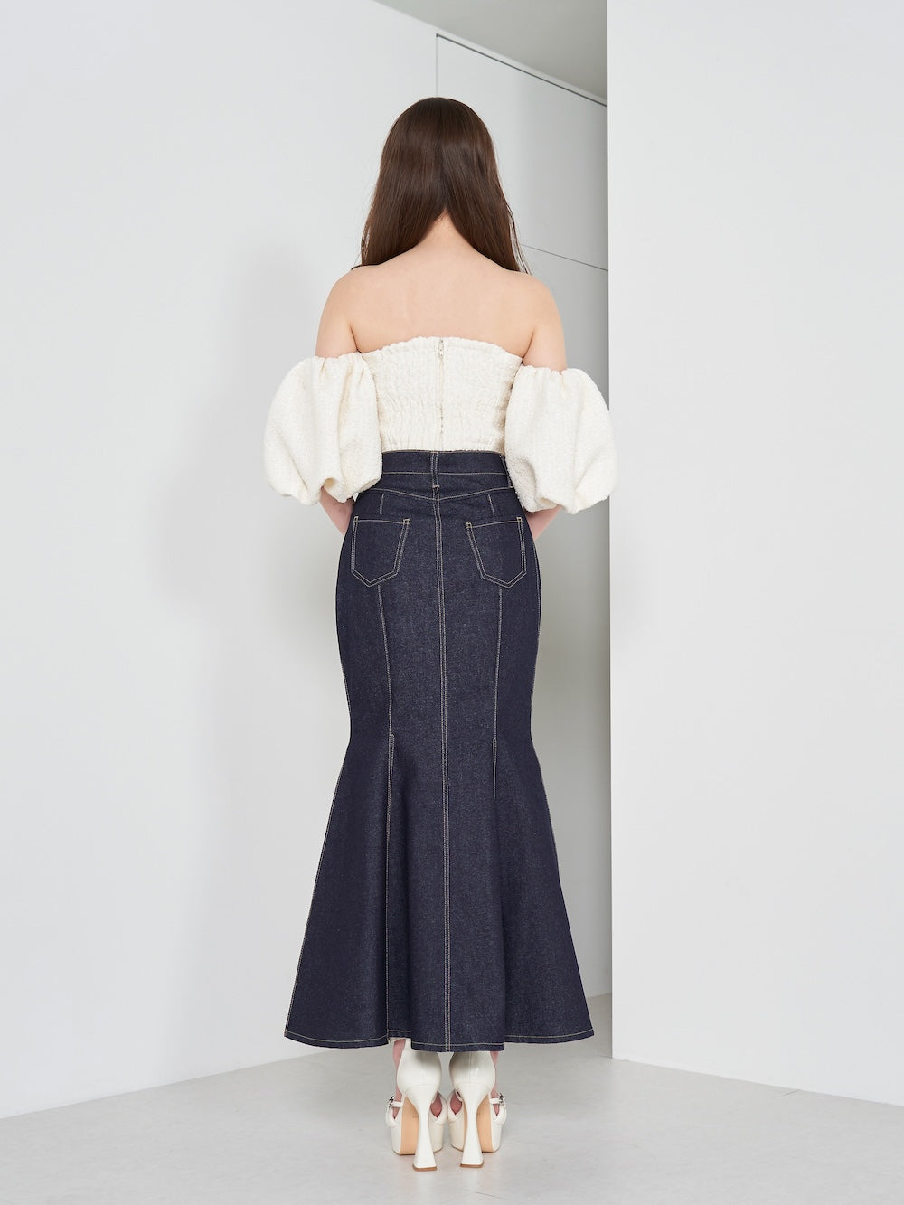 モデル:165cm(着用サイズ:FREE 着用カラー:WHT)