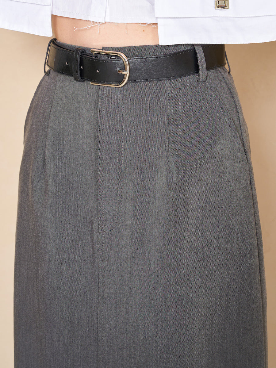 モデル:165cm(着用サイズ:FREE 着用カラー:GRY)