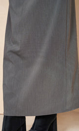 モデル:165cm(着用サイズ:FREE 着用カラー:GRY)