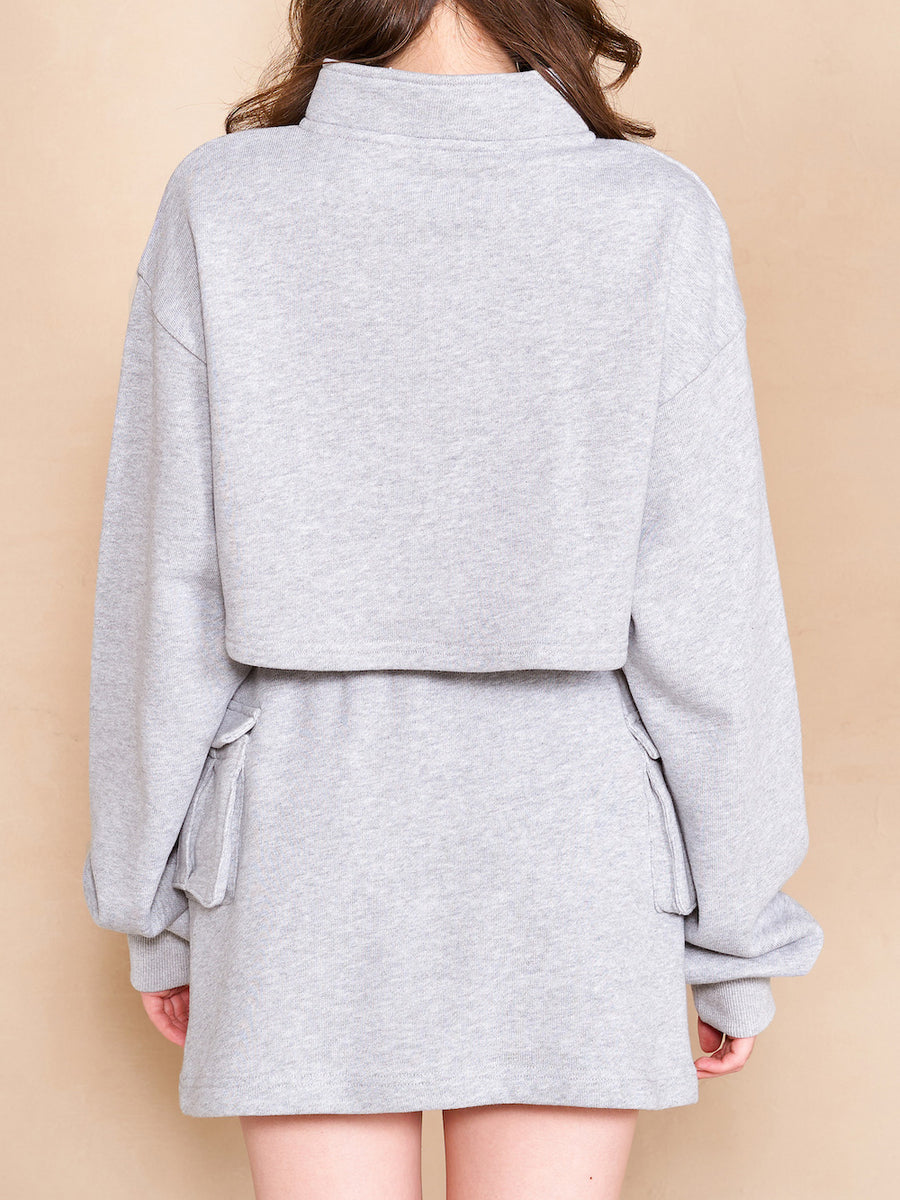 モデル:165cm(着用サイズ:FREE 着用カラー:GRY)