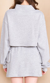 モデル:165cm(着用サイズ:FREE 着用カラー:GRY)