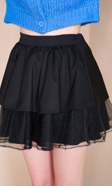 モデル:165cm(着用サイズ:FREE 着用カラー:BLK)