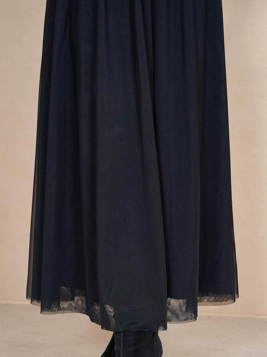 モデル:165cm(着用サイズ:FREE 着用カラー:BLK)