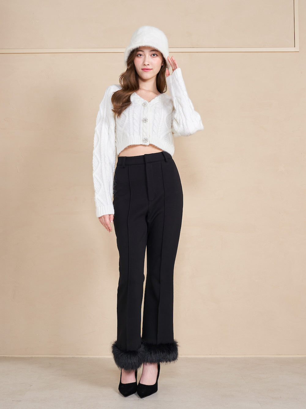 モデル:165cm(着用サイズ:FREE 着用カラー:WHT)