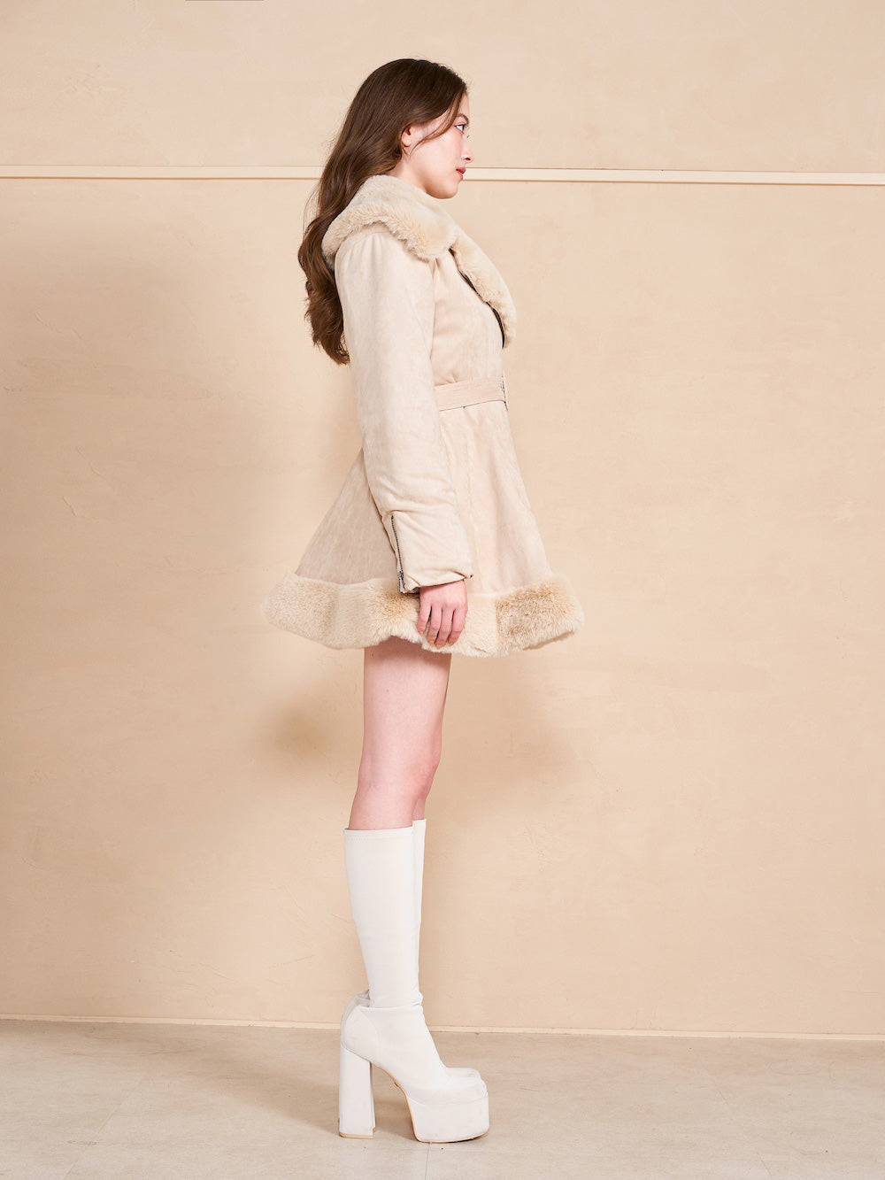 モデル:165cm(着用サイズ:FREE 着用カラー:BEG)